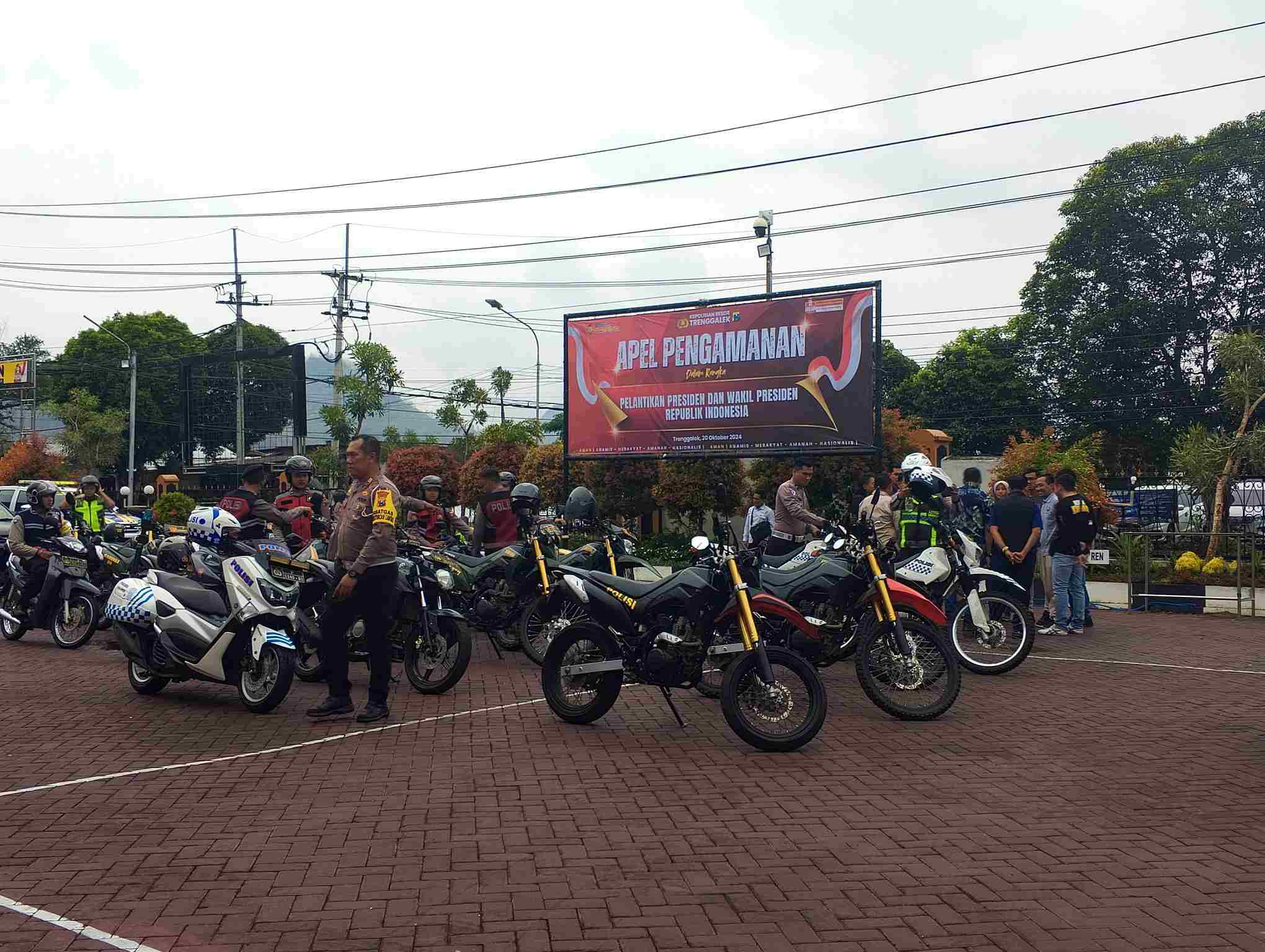 Polres Trenggalek terjunkan ratusan personel untuk menjaga Kamtibmas.