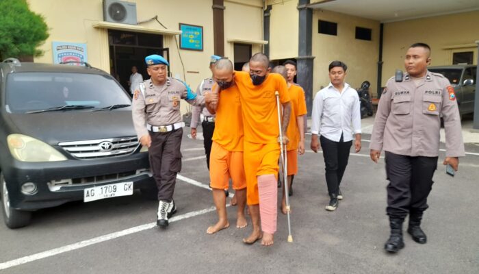 Konferesi pers Polres Kediri Kota da keempat Pelaku saat digiring petugas ke ruang Rupatama