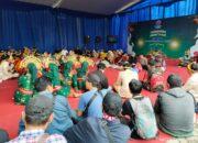 HUT Ke-2 RSUD Campurdarat dr. Karneni ditandai dengan tumpengan dan grebeg sayur Sayuran yang dibentuk tumpeng raksasa