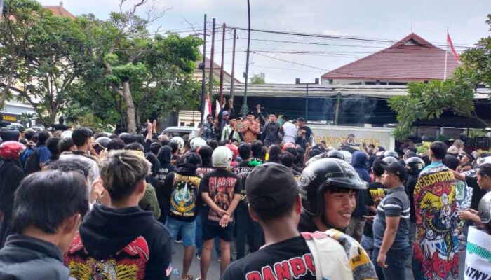 Massa Tolak Kedatangan Kedatangan Klan Ba’alawi di Tulungagung