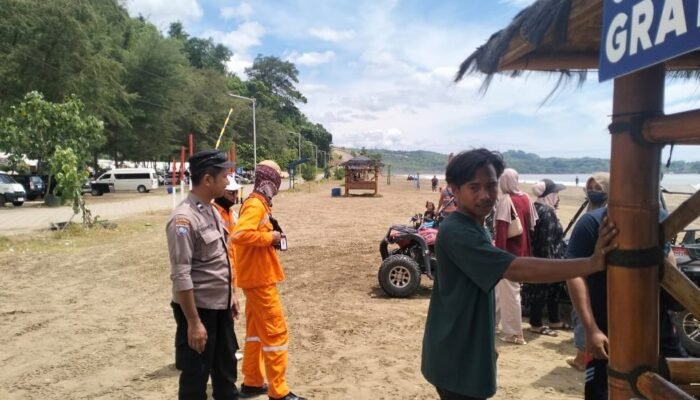 Liburan Natal Tahun 2024, Polres Tulungagung Lakukan Patroli Objek Wisata Aman