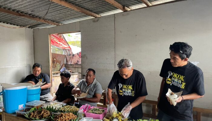 Relawan Pokok Ora Mbahe, Adakan Tasyakuran Buceng Kuat Atas Kemenangan Nomor Urut Satu