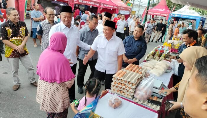 Bupati Dan Wakil Bupati Tulungagung Resmikan Bazar Ramadan Mulai 1-12 Maret 2025 di Gor Lembupeteng