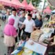 Bupati dan Wakil Bupati Tulungagung resmikan Bazar Ramadan di Gedung Olahraga (Gor) Lembupeteng.