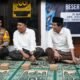 Masih dalam rangkaian kegiatan Safari Ramadhan, Wakil Bupati Trenggalek, Syah Mohamad Natanegara, serahkan kompensasi gas buang kendaraan yang dikendarai kepada masyarakat Desa Karanganyar.