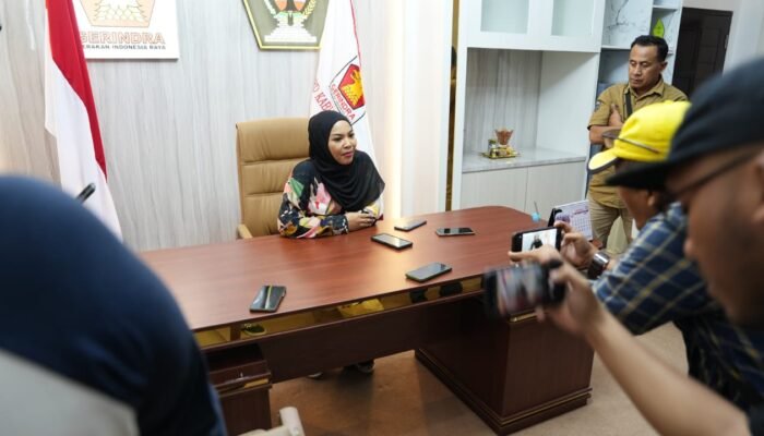 Di Bulan Suci Ramadhan, DPC Partai Gerindra Bagikan Bingkisan Lebaran Ke Insan Pers Blitar Raya