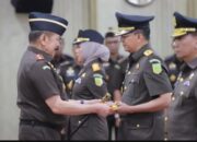 Jaksa Agung Republik Indonesia, ST Burhanuddin, secara resmi melantik enam Kepala Kejaksaan Tinggi (Kajati) di lingkungan Kejaksaan Agung RI, Jakarta