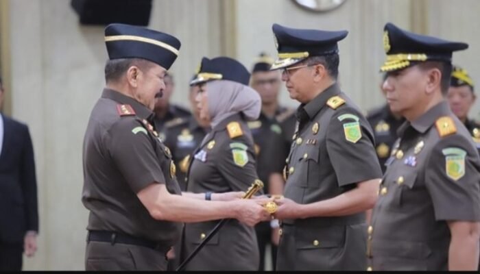 Jaksa Agung Lantik beberapa kajati, Mantan direktur penyidikan Jampidsus Kuntadi resmi jabat kajati Jawa timur