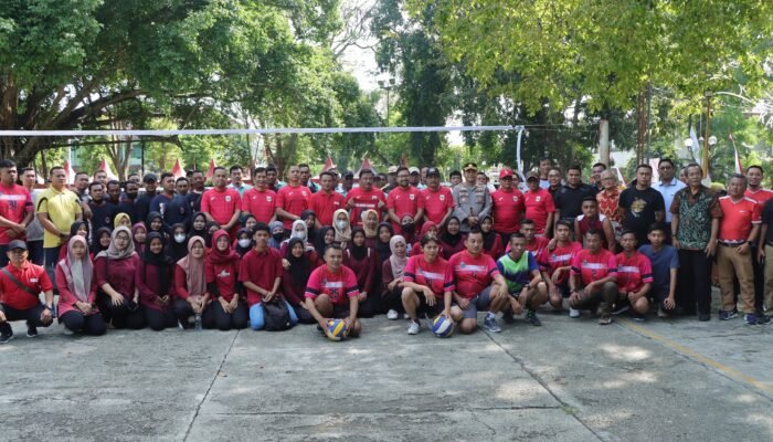 Wajah Baru Mayday di Nganjuk, Eksibisi Voli Satukan Pemerintah dan Buruh Untuk Dukung Iklim Investasi