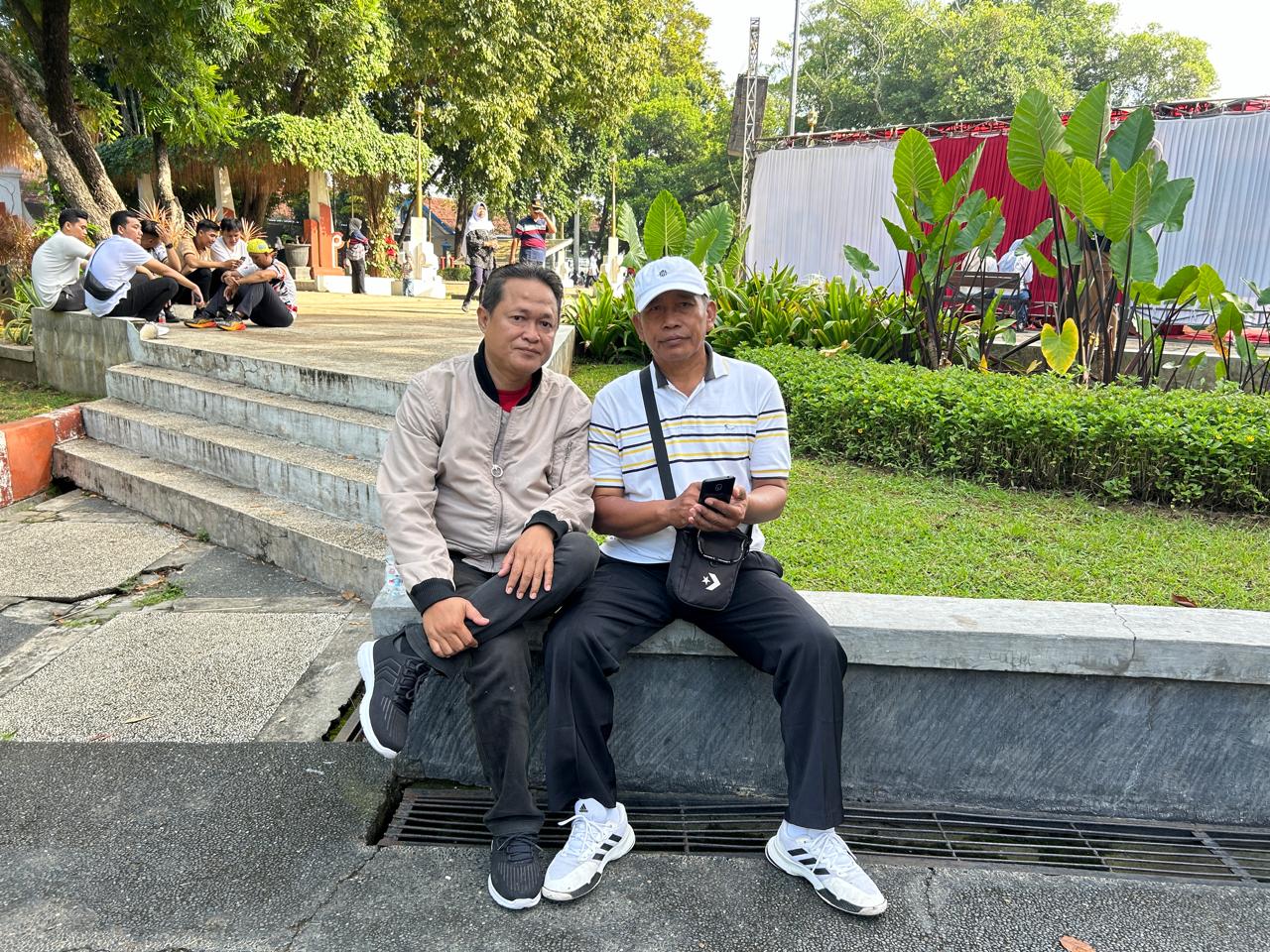 Sutrisno adalah seorang Kades visioner yang memiliki visi dan pemikiran yang jauh ke depan dalam mengelola desa