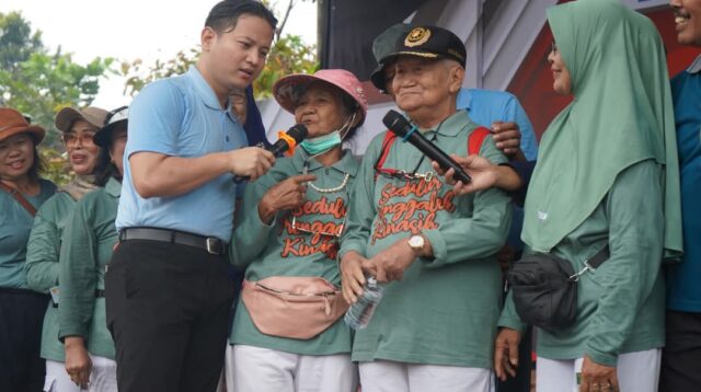 Peringatan Hari Buruh Internasional, Bupati Trenggalek, Mochamad Nur Arifin ajak para buruh doakan pengusaha di daerahnya senantiasa meraih kesuksesan