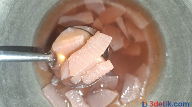 blonceng, buah beligo, atau tangkue. [3detik.com]