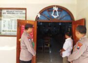 Polres Nganjuk menggelar patroli pengamanan di sejumlah gereja pada Minggu pagi untuk menjamin keamanan umat nasrani yang sedang menjalankan ibadah rutin