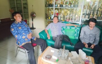Kepala Sekolah dan Komite SMP 1 Kertosono Setujui Penjualan Seragam Yang Dinilai Mahal