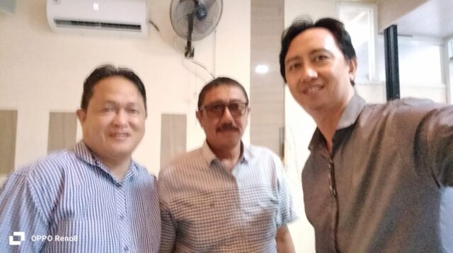 Ketua dan sekertaris komite sekolah SMP 1 Kertosono,klarifikasi di 3detik.com biro Nganjuk