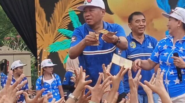 Pesta Rakyat UMKM 2025 bukan sekadar ajang belanja, tetapi juga bukti bahwa semangat gotong royong dan kecintaan terhadap produk lokal