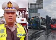 truk trailer bermuatan lem terguling tepatnya pada exit tol Juanda Sidoarjo