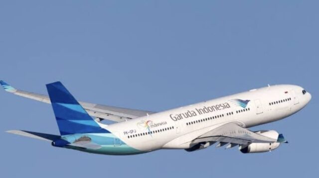 Maskapai penerbangan nasional Garuda Indonesia membantah tuduhan yang dilontarkan Asosiasi Pilot Garuda (APG) terkait proses perekrutan pegawai