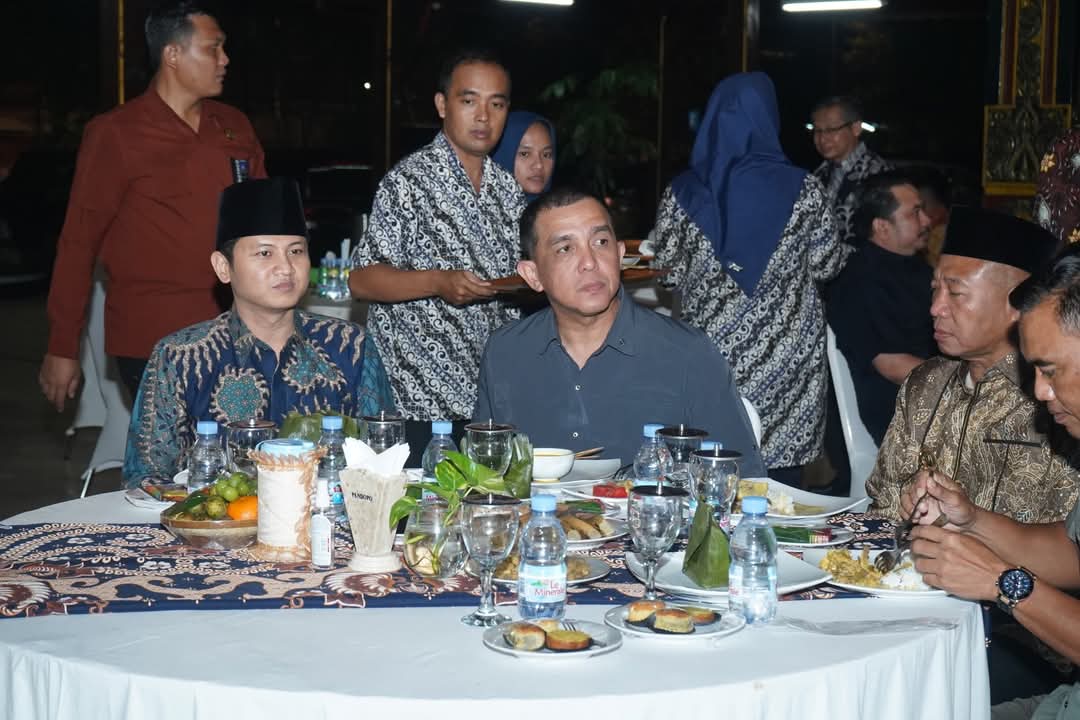 Bupati Trenggalek, Mochamad Nur Arifin dan Bupati Tulungagung, Gotot Sunu ikuti arahan Pangdam V Brawijaya