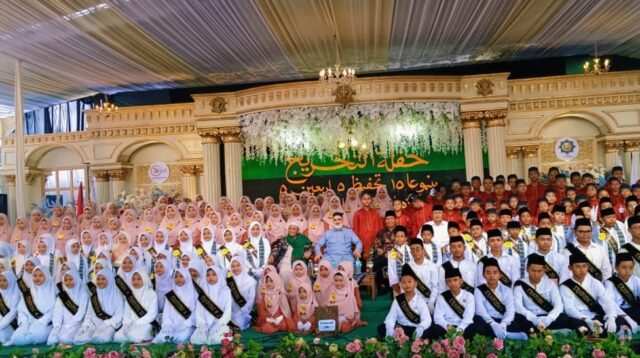 Wakil Bupati Tulungagung, Ahmad Baharudin apresiasi LPI Al Azhaar yang telah memberi pendidikan Al Qur'an terbaik