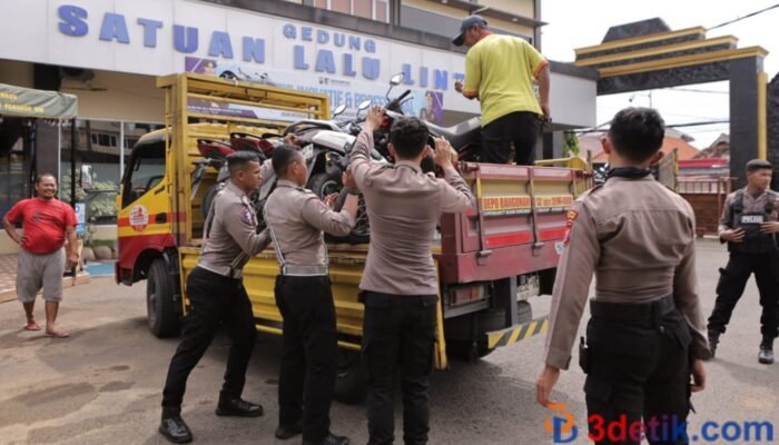 Aksi Konvoi Liar Diamankan, Pelanggar Kena Sanksi Tilang di Lamongan