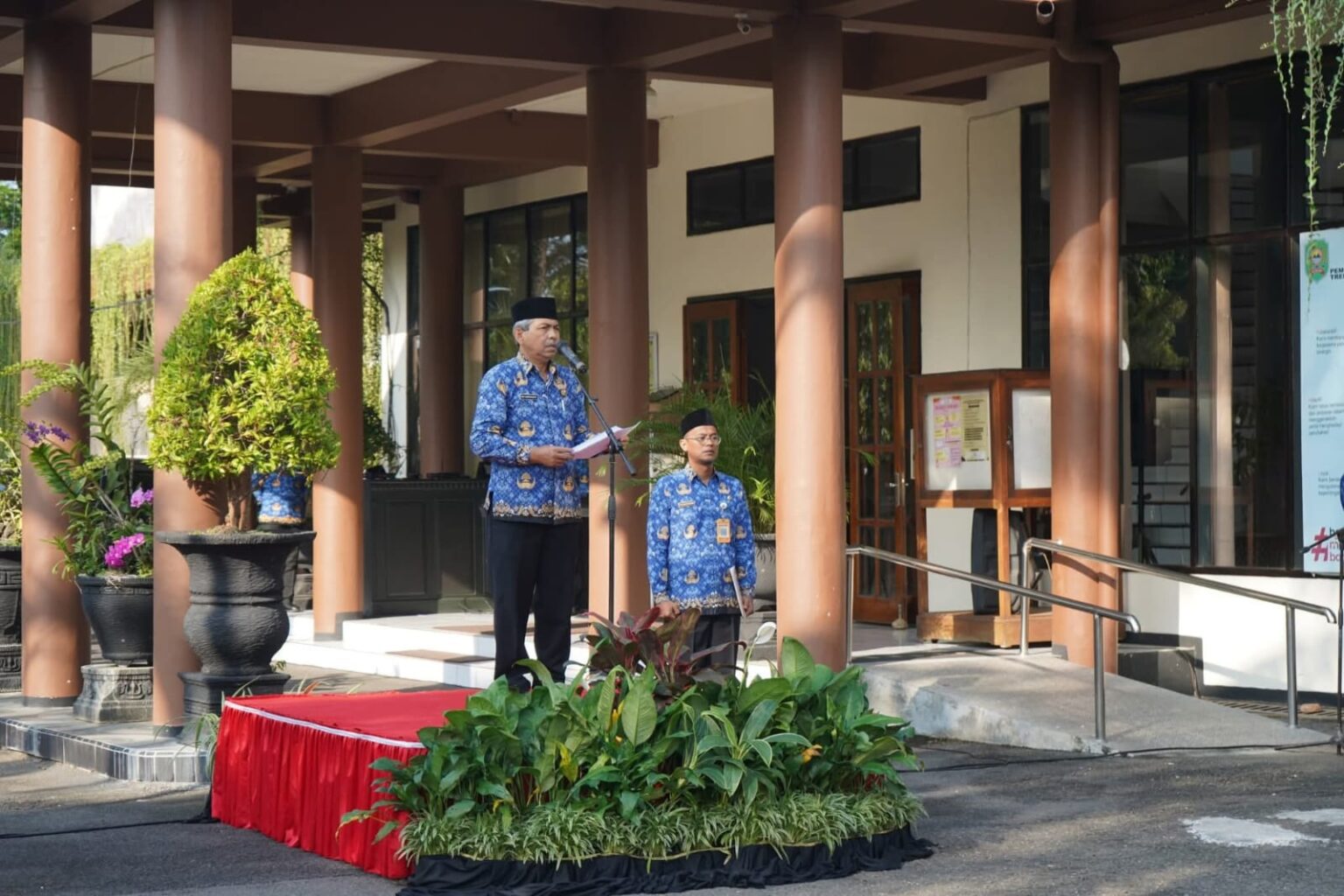 Dalam peringatan hari lahirnya Pancasila, 1 Juni 2025 di halaman Sekretariat Daerah, Kabupaten Trenggalek