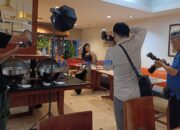 pemotretan model di area Resto Sahid Hotel Surabaya. [3detik.com]
