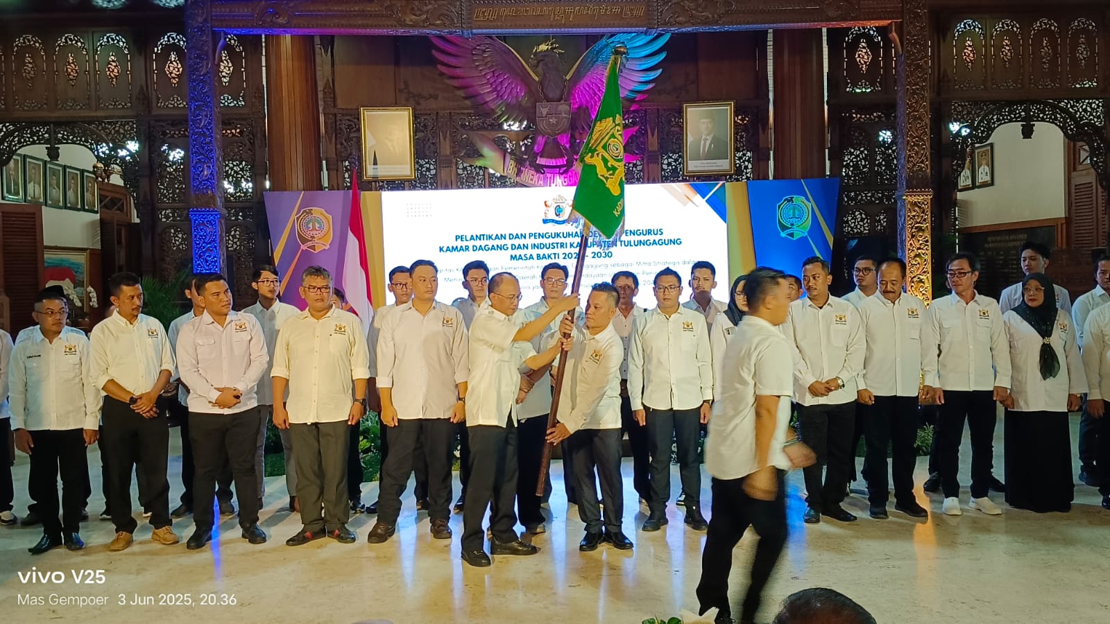 Pelantikan dan pengukuhan pengurus Kamar Dagang dan Industri (Kadin) Kabupaten Tulungagung masa bakti 2025-2030