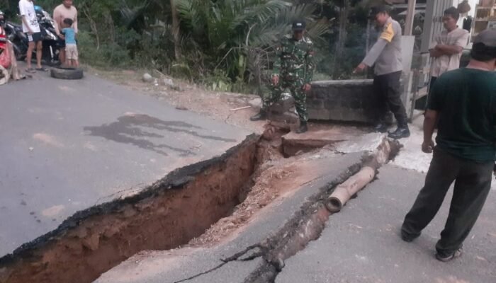 Jembatan Amblas, Jalur Utama Kampak-Munjungan Trenggalek sempat Tak Bisa Dilalui