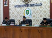 DPRD Trenggalek Fasilitasi rapat dengar pendapat Para anggota KSPP Syariah Madani menemukan kesepakatan yang memuaskan