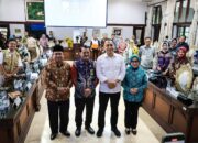 Wali Kota Surabaya Eri Cahyadi kepada Tim Juri Kinerja Pencegahan dan Perkawinan Anak (PPA) Award secara daring