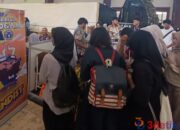 siswa siswi saat mengikuti pameran INDIST SAGA di Balai Kota Surabaya yang diduga dipungut biaya oleh SMKN 12 Surabaya. [3detik.com]