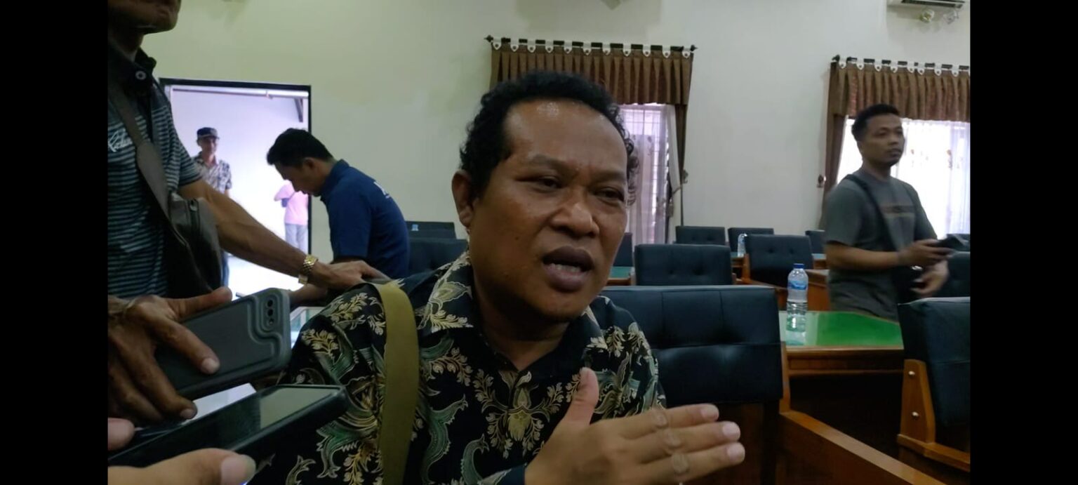 Koperasi Simpan Pinjam dan Pembiayaan Syariah (KSPPS) Madani Trenggalek mendapat desakan dari para anggota