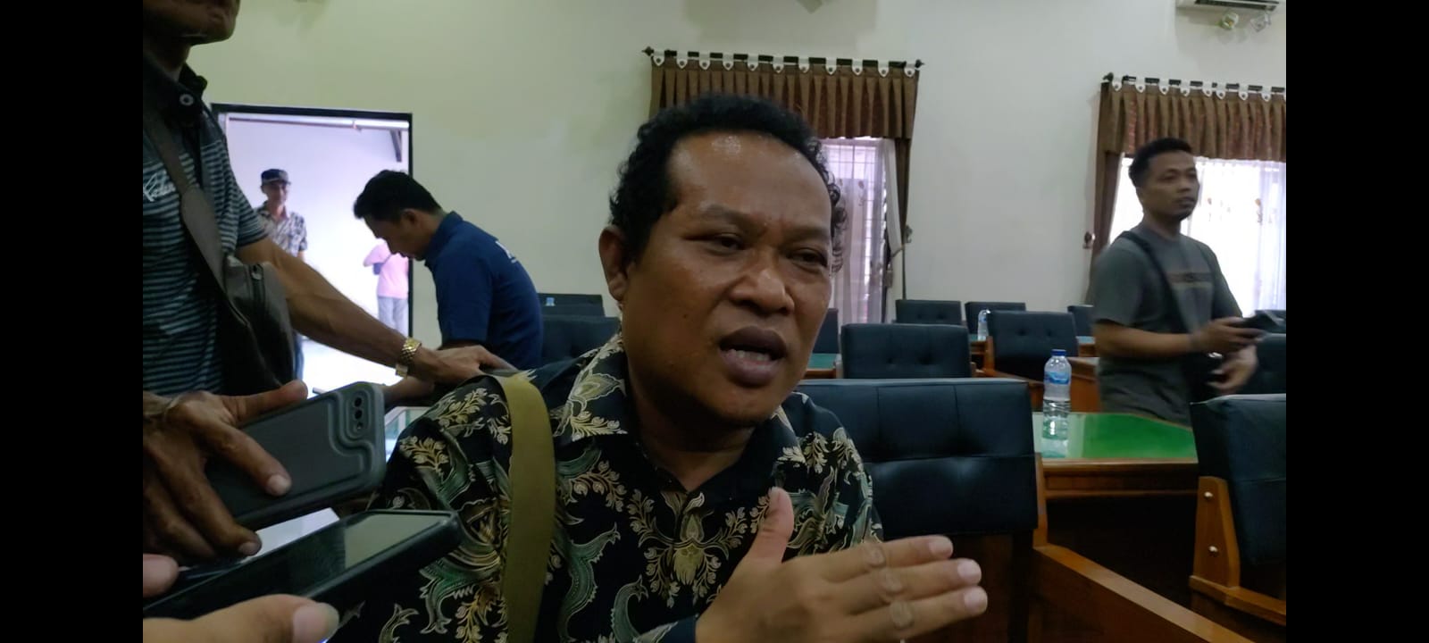 Koperasi Simpan Pinjam dan Pembiayaan Syariah (KSPPS) Madani Trenggalek mendapat desakan dari para anggota