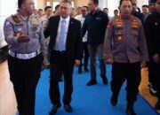 Kapolri Jenderal Polisi Listyo Sigit saat hadir Rakernis Fungsi Lantas Polri 2205 didampingi Kakorlantas Polri Irjen Agus Suryonugroho. [3detik.com]