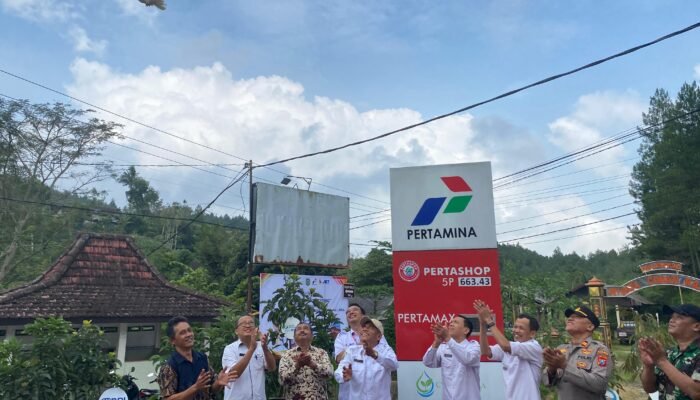 Duet Bisnis: PT JET Perseroda dan CV Sallimna KSO Pertashop Pertama di Trenggalek