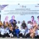 Bupati Trenggalek Mochamad Nur Arifin dan anggota Komisi VII DPR RI sekaligus Ketua TP PKK Trenggalek Novita Hardini, Fatma bersama jajaran Dharma Wanita Persatuan Kementerian Sosial