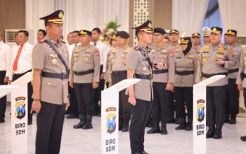 Serah terima jabatan (sertijab) yang berlangsung di Mapolda Jawa Timur, AKBP Kemas Indra Natanegara, S.H., S.I.K., M.Si. secara resmi menggantikan AKBP Mohammad Zainur Rofik, S.I.K. sebagai Kapolres Madiun