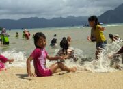 Momen lonjakan wisatawan terjadi sejak 21 Juni hingga 13 Juli, di beberapa destinasi wisata pantai, meliputi Pantai Prigi, Karanggongso, Mutiara, serta Pelang