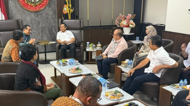 Ketua Umum SMSI, Firdaus, dan Sekretaris Jenderal, Makali Kumar, S.H., pertemuan tersebut bukan sekadar silaturahmi biasa