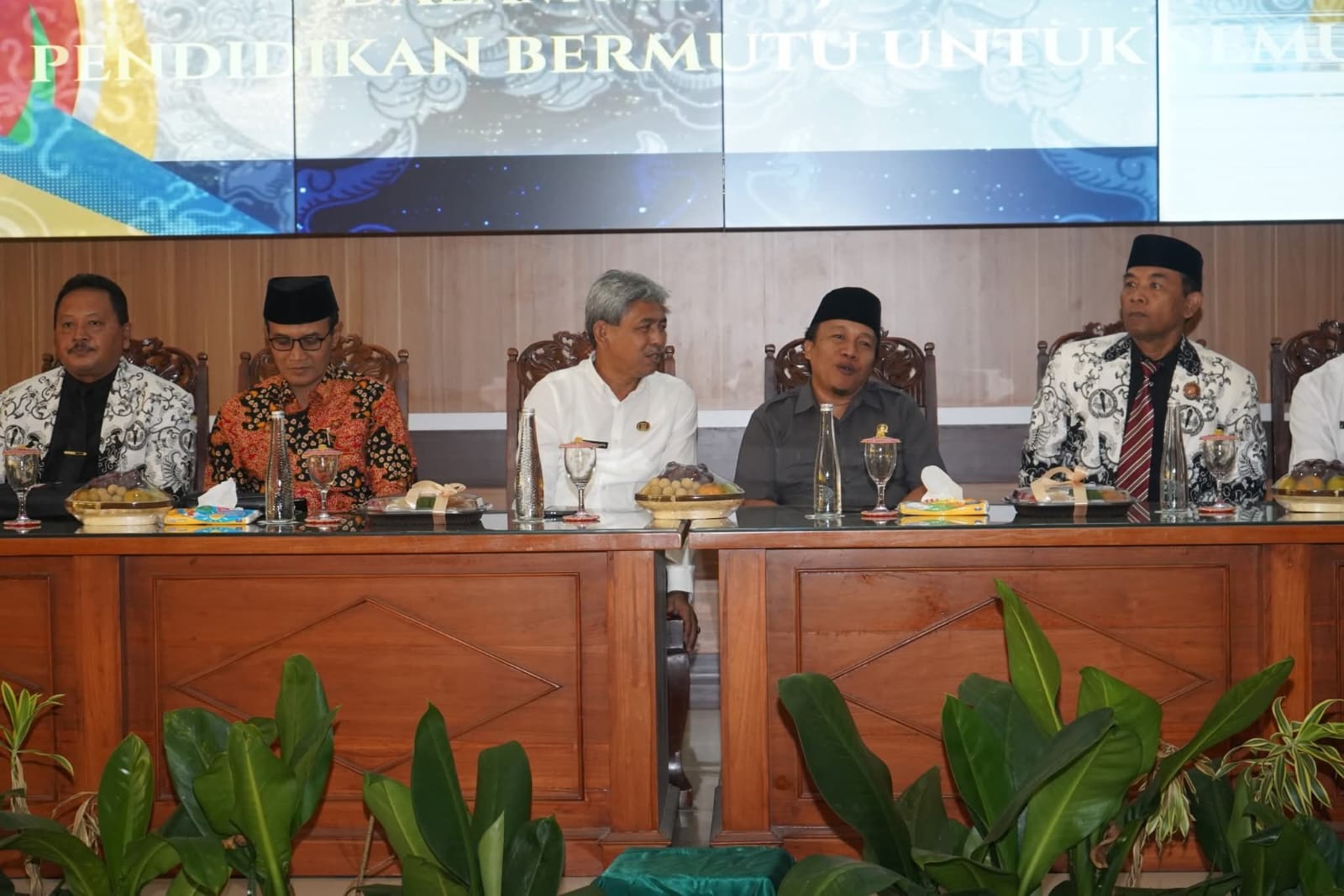 Sekda Trenggalek, Drs. Edy Soepriyanto buka Konferensi Kabupaten (Konferkab) Persatuan Guru Republik Indonesia (PGRI) Kabupaten Trenggalek tahun 2025