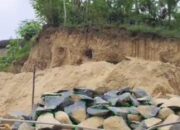 Pemerhati lingkungan telah menyoroti adanya kegiatan pertambangan batu andesit di Desa Ngares