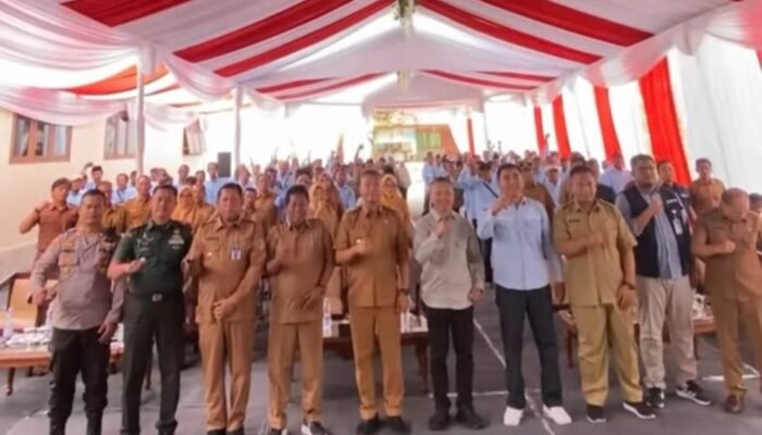 Bupati Tulungagung Didampingi Kadin Pertanian, Sarasehan Petani di Desa Kendal Dengan Tema Petani Hebat Negeri Kuat