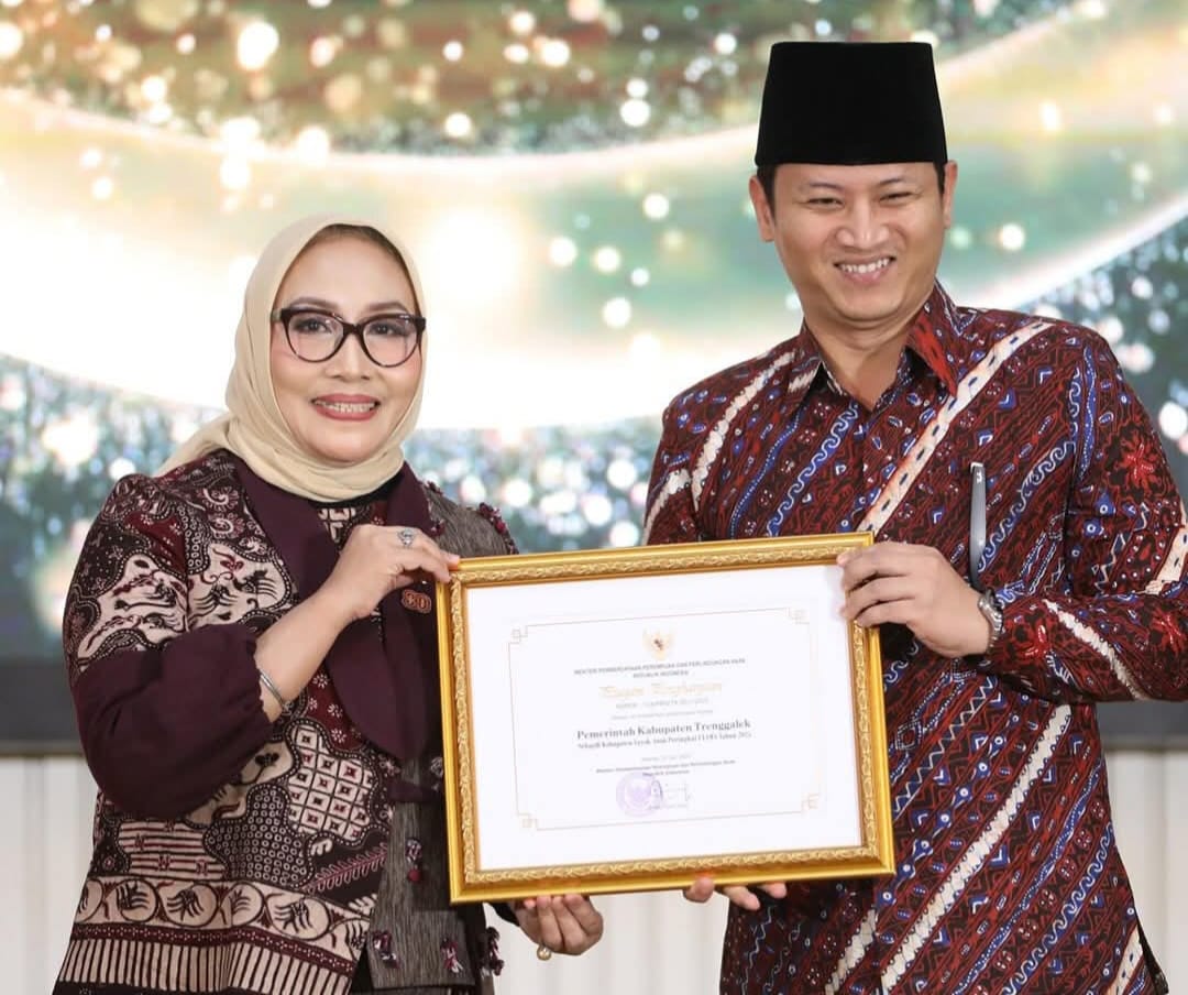 Kabupaten Trenggalek meraih penghargaan Kabupaten Layak Anak kategori utama tahun 2025