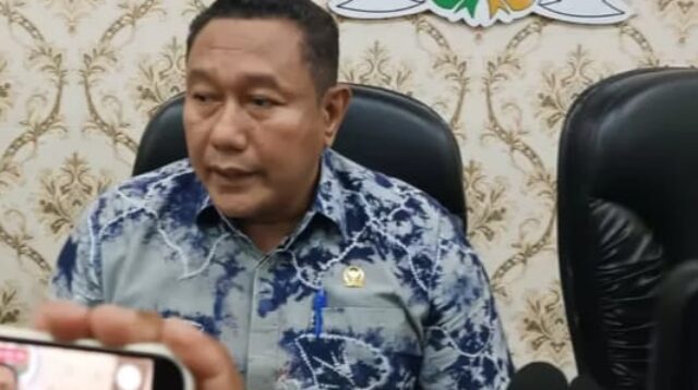 Ketua Komisi II DPRD Trenggalek Mugianto Rapat kerja membahas Kebijakan Umum Anggaran dan Prioritas Plafon Anggaran Sementara (KUA-PPAS)