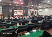 Sidang Paripurna DPRD Trenggalek, Bupati Mochamad Nur Arifin dan seluruh peserta sidang terlihat sangat khidmad mendengarkan pidato arah kebijakan Presiden Prabowo