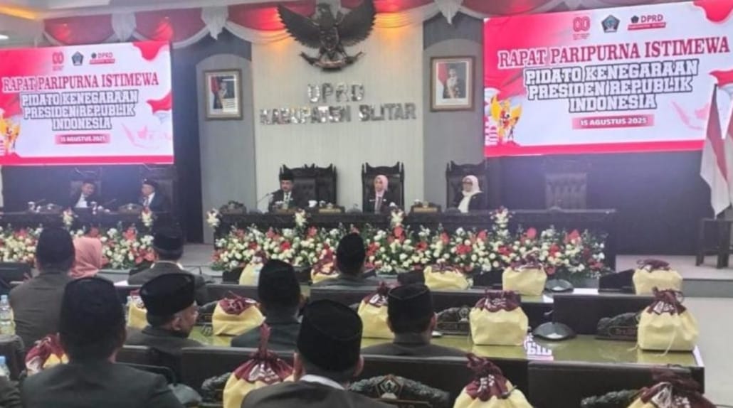 Rapat Paripurna DPRD kabupaten dengan agenda mendengarkan Pidato Kenegaraan Presiden Republik Indonesia dalam rangka menyambut Hari Ulang Tahun ke-80 Kemerdekaan RI
