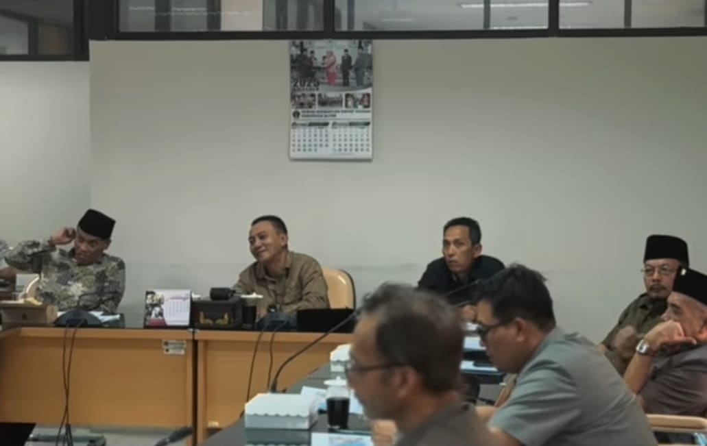 Komisi II DPRD Kabupaten Blitar menggelar rapat kerja membahas Kebijakan Umum Anggaran (KUA) dan Prioritas serta Plafon Anggaran Sementara (PPAS) Tahun Anggaran 2026