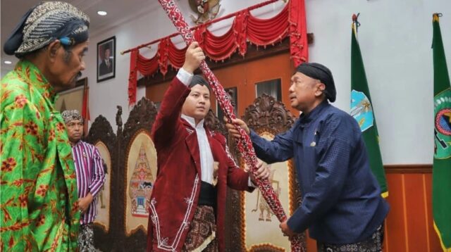 Jamasan pusaka jelang Hari Jadi 831 Trenggalek terdapat sedikit perbedaan dibanding tahun-tahun sebelumnya