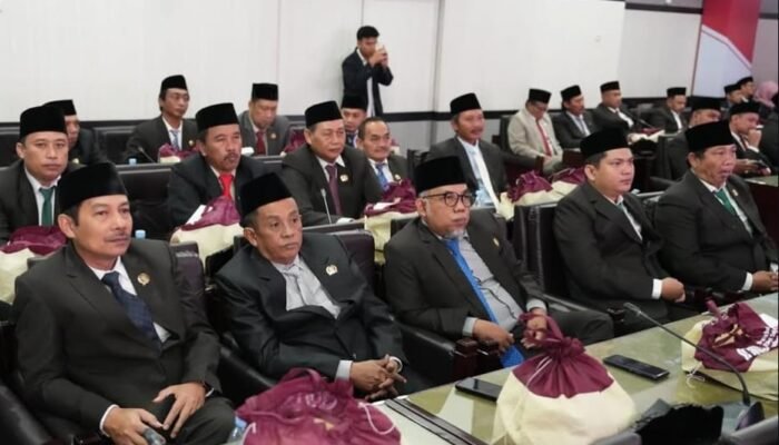 Rapat Paripurna Istimewa DPRD Kabupaten Blitar, Dengarkan Pidato Kenegaraan Presiden RI Sambut Kemerdekaan RI Ke 80